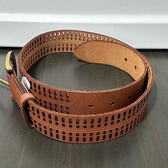Fossil Claire Embossed Perforated Belt Brown Leather - Picture 5 of 9
